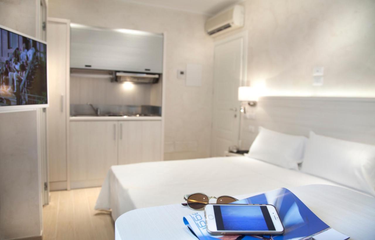 Marina Beach Aparthotel Rimini Exteriör bild