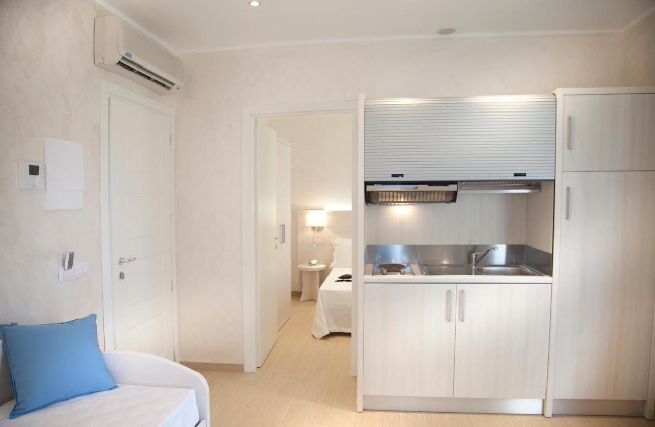 Marina Beach Aparthotel Rimini Exteriör bild