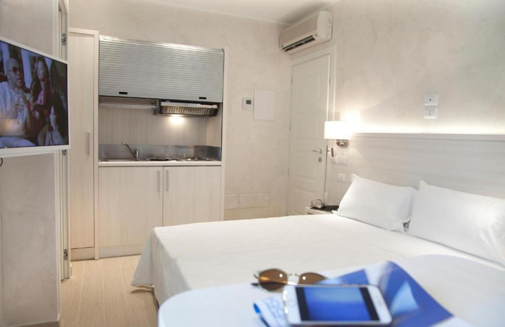 Marina Beach Aparthotel Rimini Exteriör bild