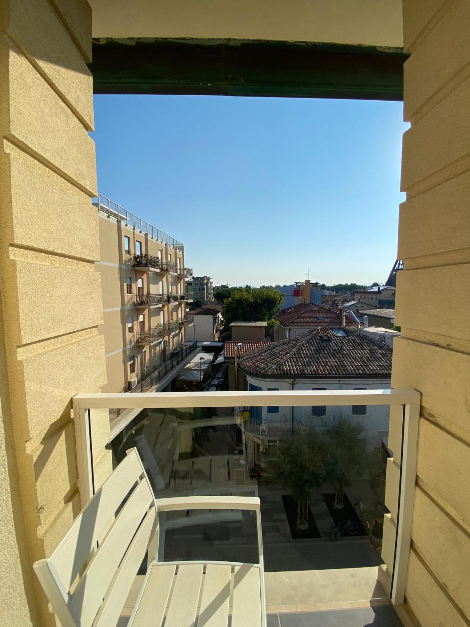 Marina Beach Aparthotel Rimini Exteriör bild